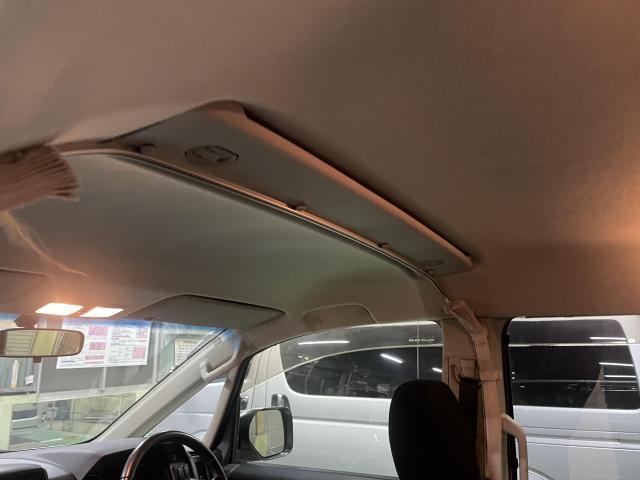 三菱　デリカＤ：５　フリップダウンモニター　取付　沖縄県　沖縄市　うるま市　恩納村　読谷村　宜野湾市　北谷町　名護市