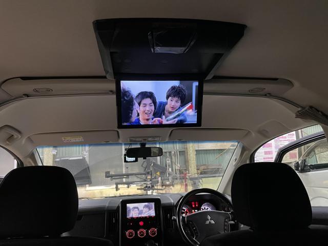 三菱　デリカＤ：５　フリップダウンモニター　取付　沖縄県　沖縄市　うるま市　恩納村　読谷村　宜野湾市　北谷町　名護市