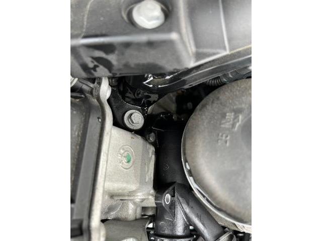 BMW 320i E90 水漏れ修理