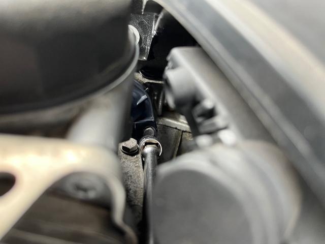 BMW 320i E90 水漏れ修理