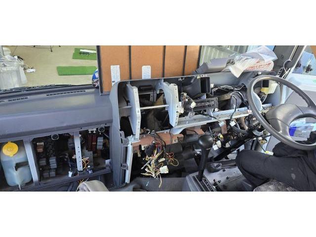 日産　シビリアンバス　電装系修理　ヒューズが切れる