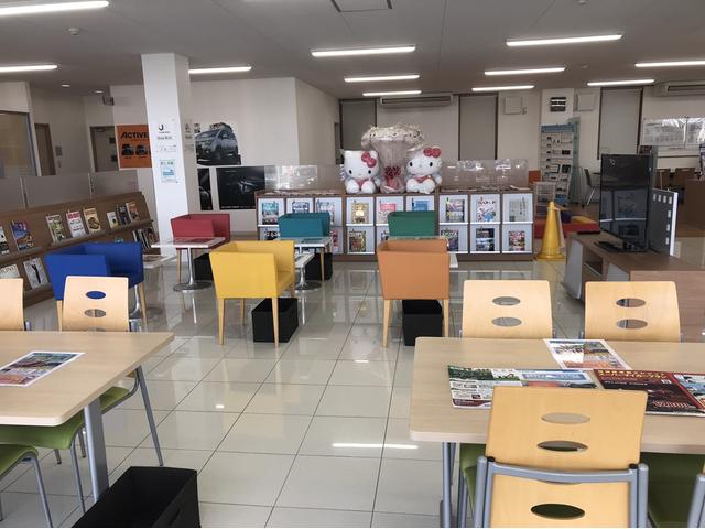 三重三菱自動車販売株式会社　四日市新正店3