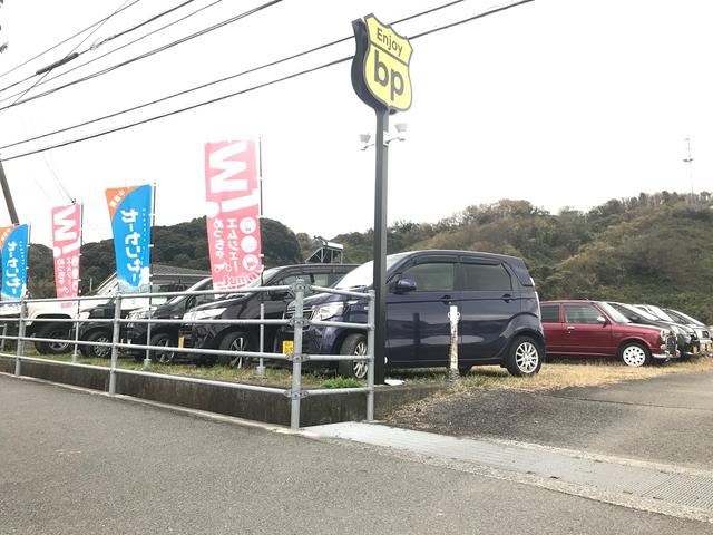 お車の中古車展示場　お車の販売もお問い合わせ下さいね！