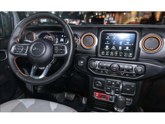 新着在庫入荷情報 2021年式 新車 並行輸入 ジープ グラディエーター モハベ スティンググレー ４x４ 3.6L 8速A/T アメ車 広島 NUTS