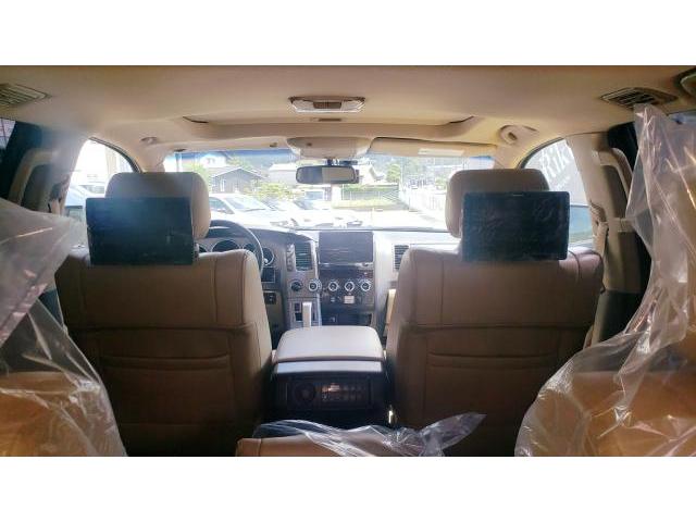 新着入荷情報 2013年式 トヨタ セコイア リミテッド
新車並行車 V8/5.7L 4WD 53200mile サンルーフ TRD鍛造アルミホイール 10インチ カーナビ リヤモニター ドライブレコーダー 取付け アメ車 広島 NUTS