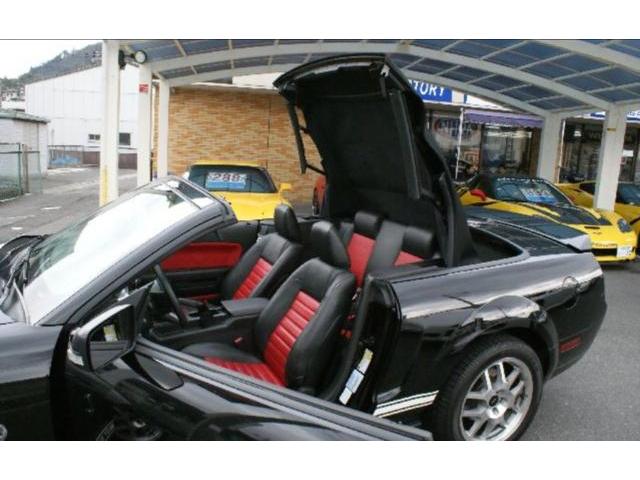 新着在庫入荷情報 2007年 フォード マスタング 6速マニュアル シェルビー GT500 コンバーチブル V8/5.4L スーパーチャージャー 新車並行車 アメ車 広島 NUTS