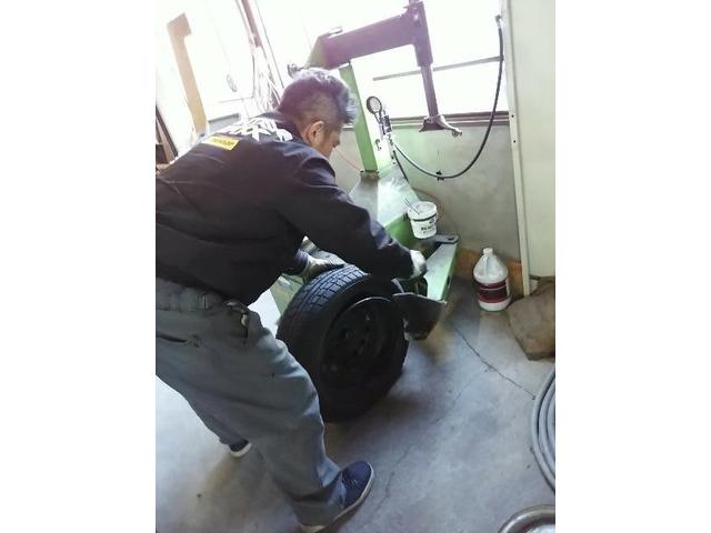 松本市のお客様　カローラアクシオ　タイヤ組み換え交換　パーツ