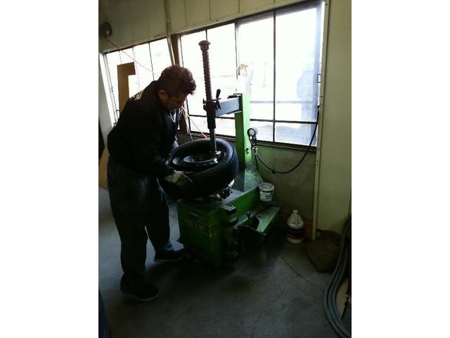 松本市のお客様　カローラアクシオ　タイヤ組み換え交換　パーツ