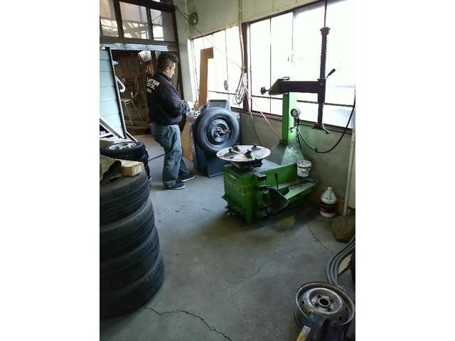 松本市のお客様　カローラアクシオ　タイヤ組み換え交換　パーツ