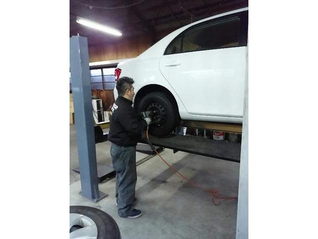 松本市のお客様　カローラアクシオ　タイヤ組み換え交換　パーツ