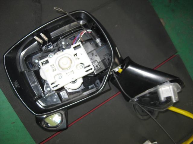 ドアミラーウエルカムライト追加配線