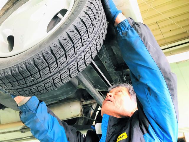 足回りは入念にチェックします