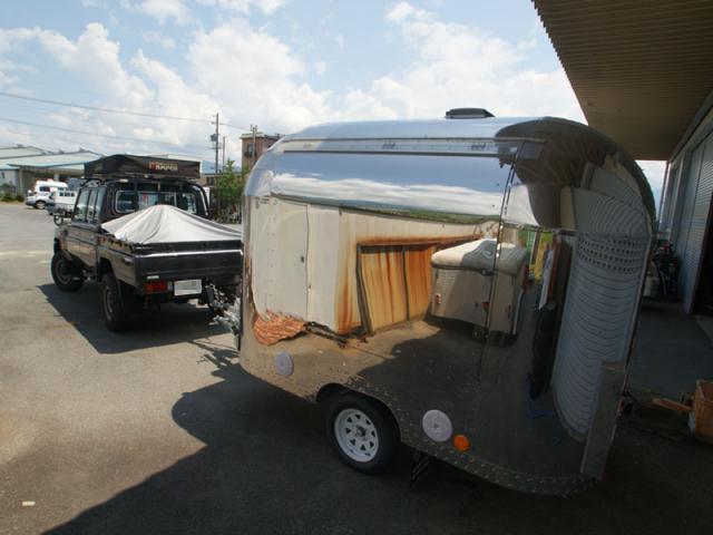キッチンカー　＋ランクル牽引装置
