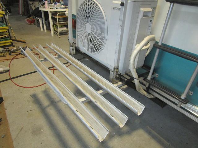 フォード　Ｅ－３５０　キャンピングカー　バイクキャリア加工