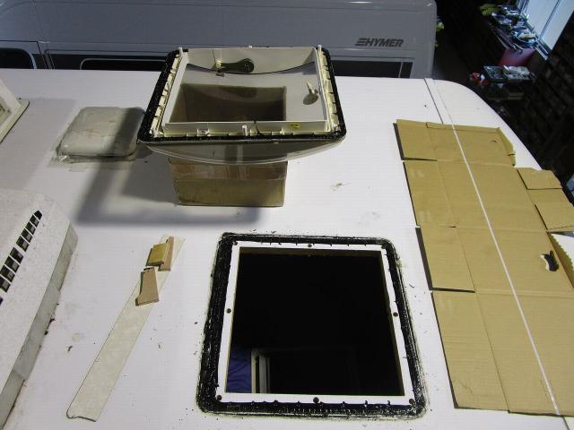 メルセデス・ベンツ　トランスポーター　キャンピングカー　ベンチレーター