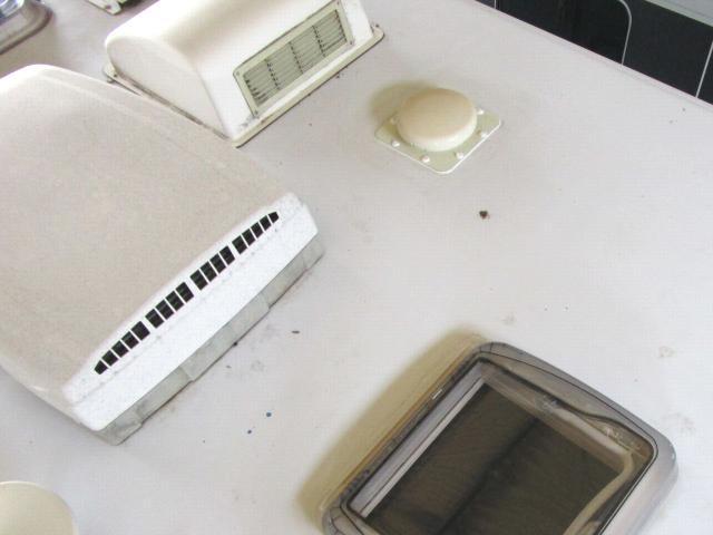 メルセデス・ベンツ　トランスポーター　キャンピングカー　ベンチレーター