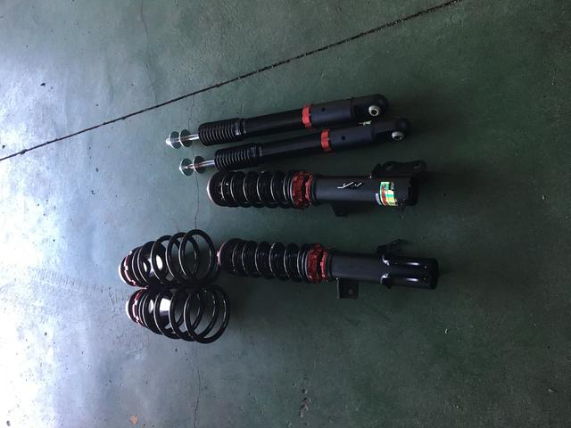 ノート　ニスモ　ｅ-パワー　ＨＥ１２　　車高調交換