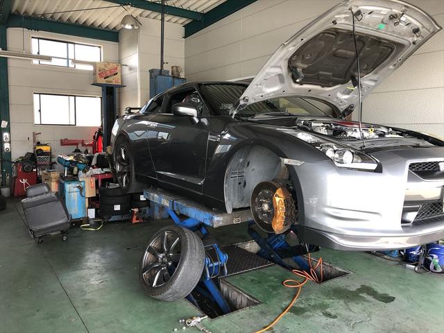 GTR　R35　車検整備　タイヤ交換　空気圧センサー交換　ブレーキパット交換