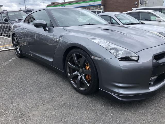 GTR　R35　車検整備　タイヤ交換　空気圧センサー交換　ブレーキパット交換