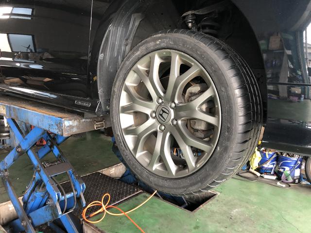 オデッセイ　RB　タイヤ交換　225/45R18