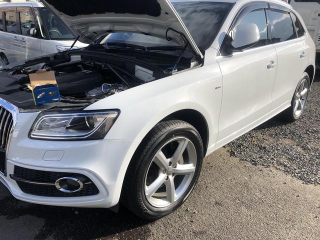 アウデイ　Q5　タイヤ交換　235/55R19　LLC水漏れ