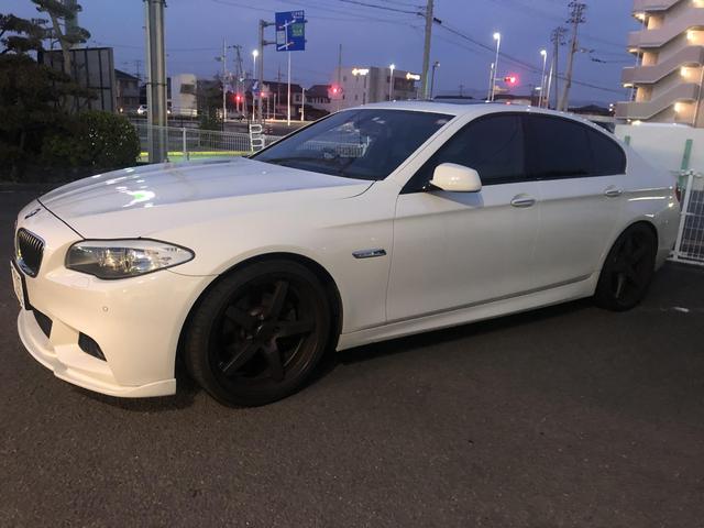 BMW　５２３　車検整備　オイル交換　ブレーキパット交換　