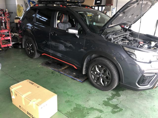 フォレスター Sk9 車高調交換 Rsr 車高アップ グーネットピット フォレスター Sk9 車高調交換 Rsr 車高アップ グーネットピット