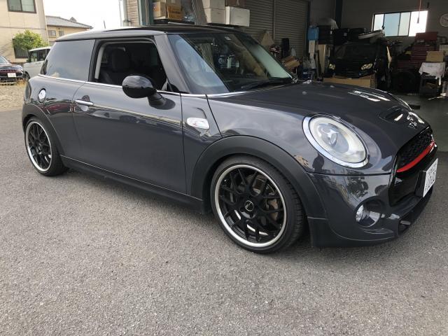 MINI　ミニ　ブレーキパット交換　F56