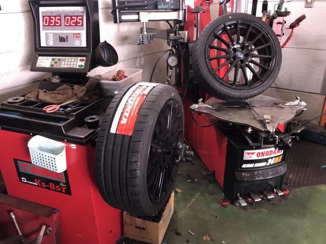 愛媛県松山市余戸南　スバル　BRZ　タイヤ持込交換　