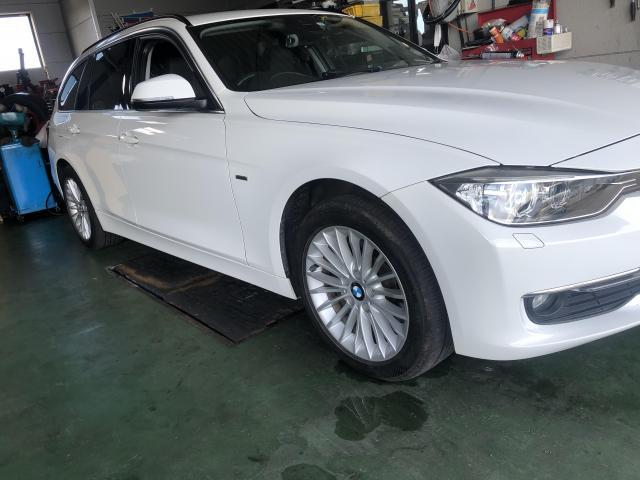 愛媛県松山市余戸南　BMW　３２０D　燃料フィルター交換