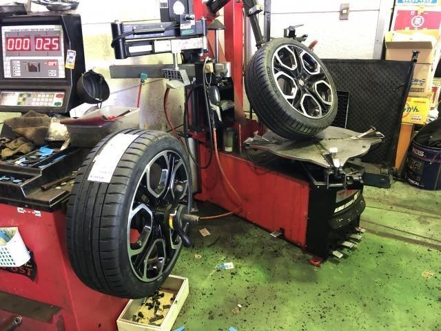 愛媛県松山市余戸南　スイフトスポーツ　タイヤ持込交換　楽天取り付け　注意！バルブ持ち込み交換　ゴムバルブは国産で！！