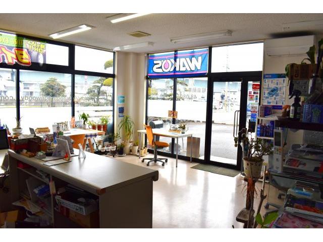 愛媛県松山市余戸南　ＭＩＮＩ　ＭＩＮＩ　タイヤ交換　タイヤ持込交換