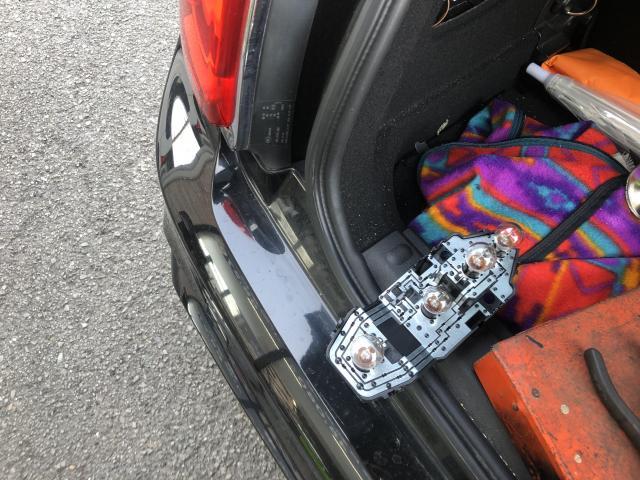 愛媛県松山市余戸南　ＭＩＮＩ　ミニ　ブレーキ球　テールランプのスモール　ウインカーつかないグー故障診断　レッカー搬送
　レンタカー特約