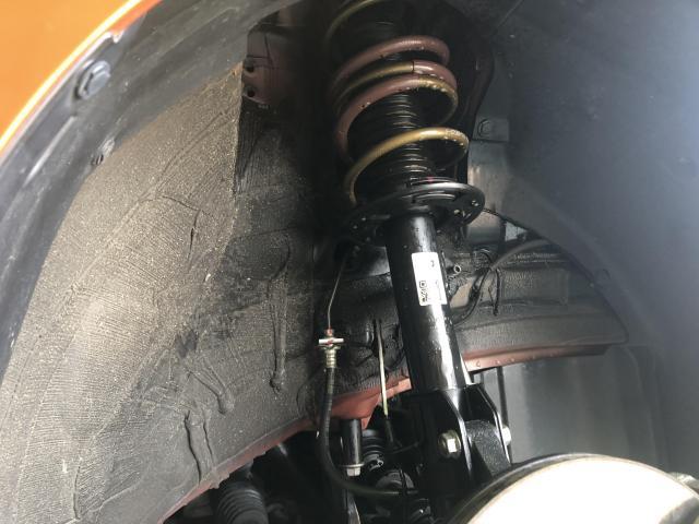 愛媛県松山市余戸南　スズキ　スイフトスポーツ　サスペンション　足回りパーツ取付　ダウンサス取り付け