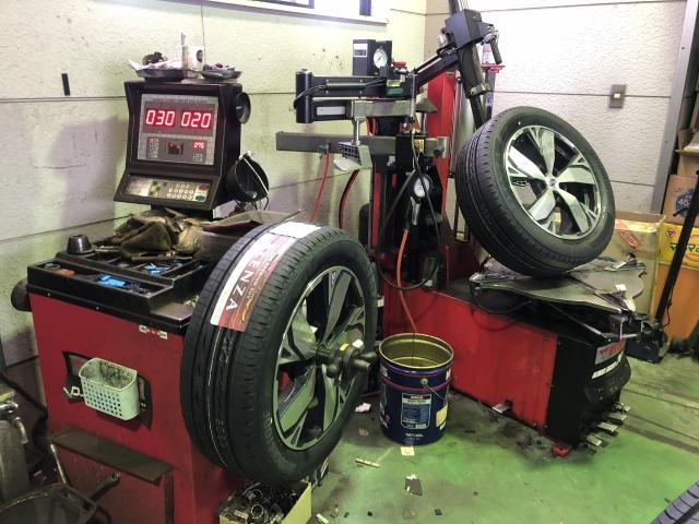 愛媛県松山市余戸南 スバル フォレスター タイヤ持込交換 楽天取り付け