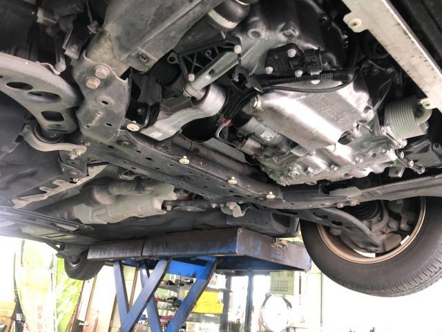 愛媛県松山市余戸南　ＭＩＮＩ　エンジン関連修理　エンジンマウント交換　F型