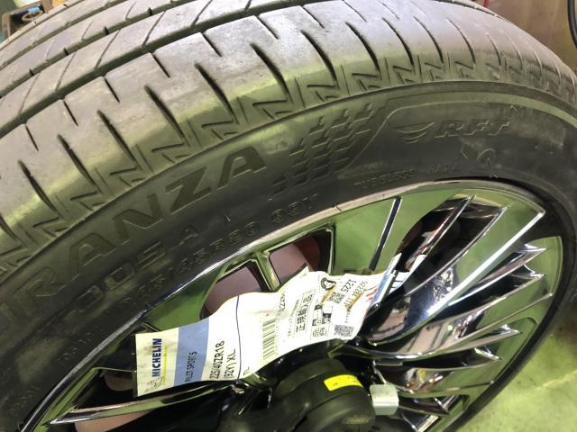 愛媛県松山市余戸南　レクサス　ＬＳ　タイヤ交換　20インチ　ランフラットタイヤ交換