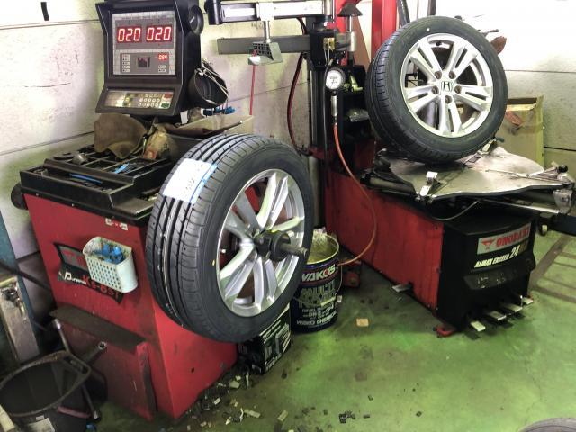 愛媛県松山市余戸南　ホンダ　ＣＲ－Ｚ　タイヤ交換　楽天取り付け