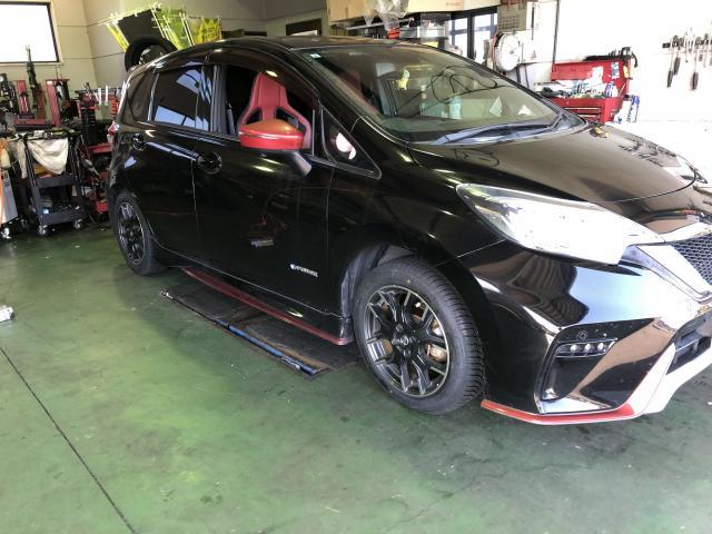 愛媛県松山市余戸南　日産　ノート　タイヤ交換　楽天タイヤ持ち込み