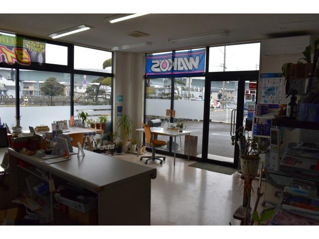 愛媛県松山市余戸南　日産　デイズルークス　タイヤ持ち込み交換　ブレーキパット交換　バッテリー交換