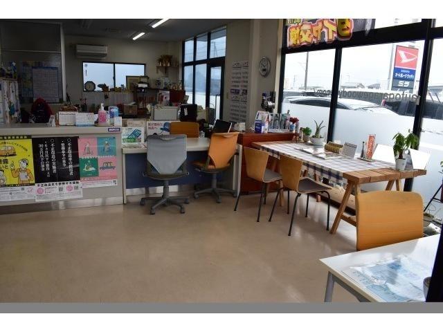 愛媛県松山市余戸南　フォルクスワーゲン　ゴルフ　タイヤ交換　タイヤ持ち込み交換