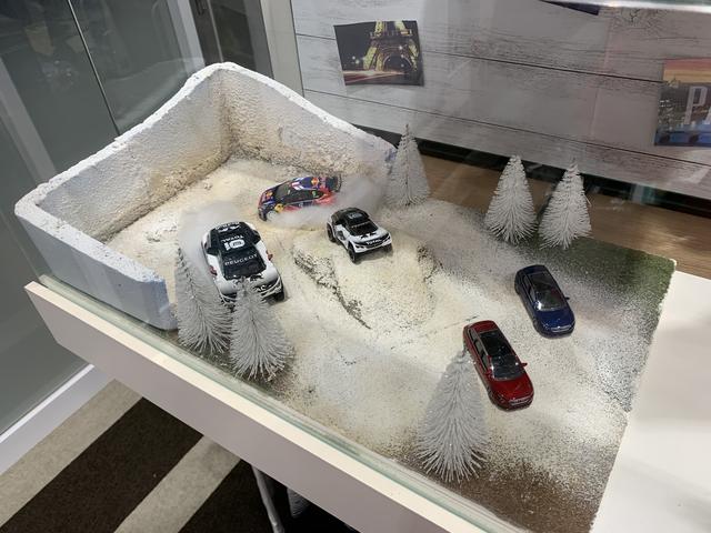 プジョー名古屋 中川 株式会社ホワイトハウス(2枚目)