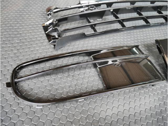 ニュービートル　インナーグリル交換　豊橋市在住