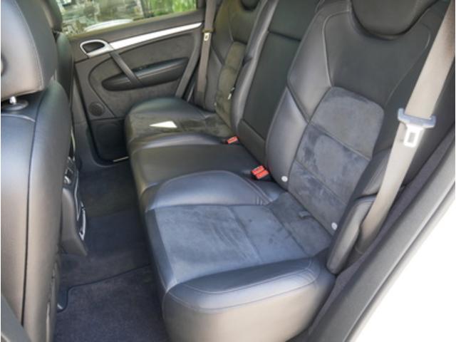 ポルシェカイエンＧＴＳ 　入庫　豊川市　岡崎市　外車　輸入車
