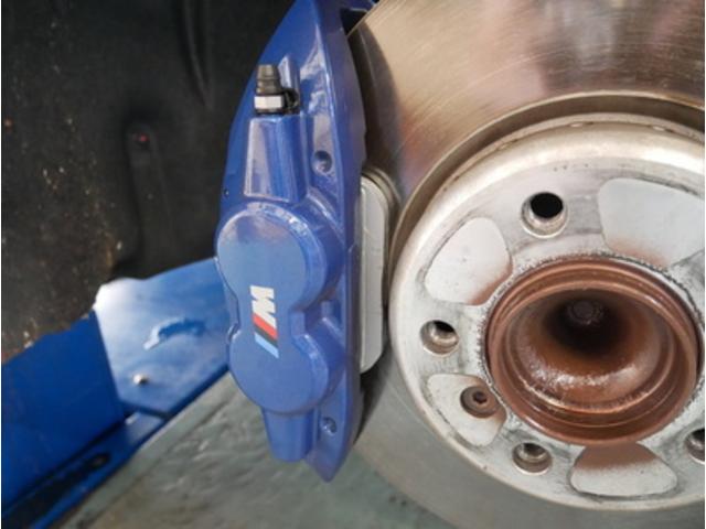 ＢＭＷ Ｍ２４０　F22)　ブレーキパッド交換　豊川市　修理　故障　不具合