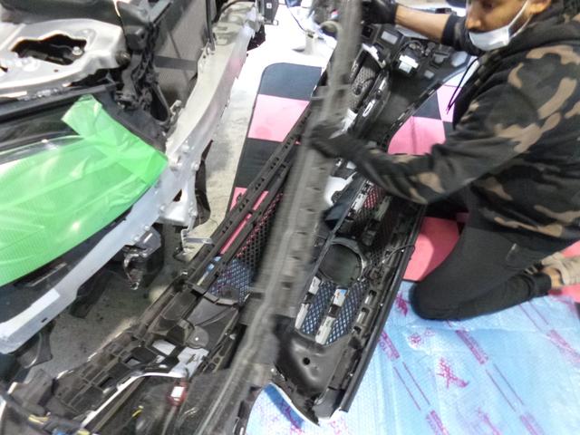 H30年　W213　 Eクラスステーションワゴン　ダイヤモンドグリル交換＆TVキャンセルコーディング