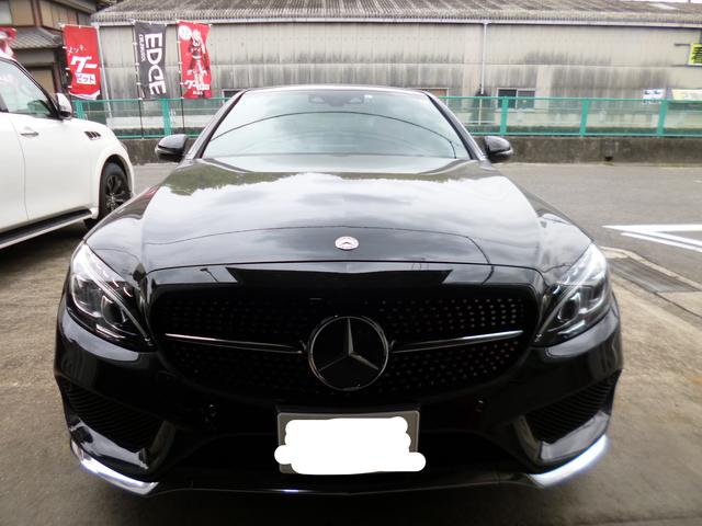 R1年式　ベンツ　Cクラス　W205　ダイヤモンドグリル交換