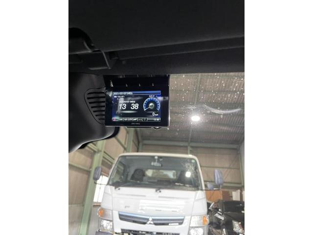 メルセデス　ベンツEクラス　後期　W212　セダン　E63S　レーダー取付