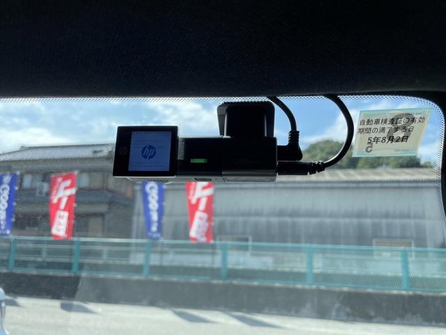 R4年式　ボルボ　XC40　ドライブレコーダー前後取付