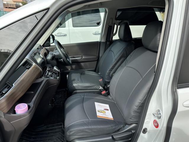 ホンダ　フリード　シートカバー取り付け